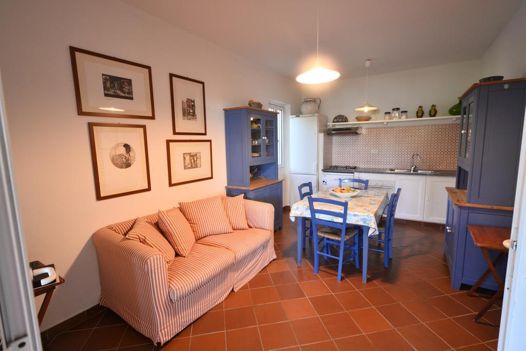 Casa Rosa Di Cavoli Βίλα Seccheto Εξωτερικό φωτογραφία